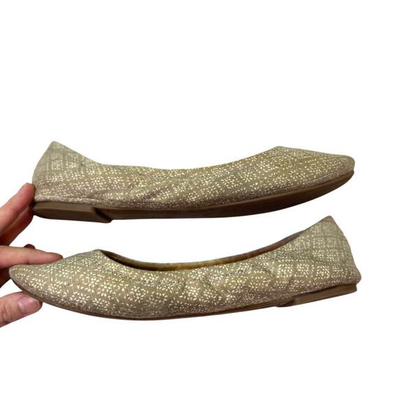Lucky Brand | Women's Emmie Closed Toe Slide Flats, Cobblestone, Ballet Flats - Picture 5 of 10